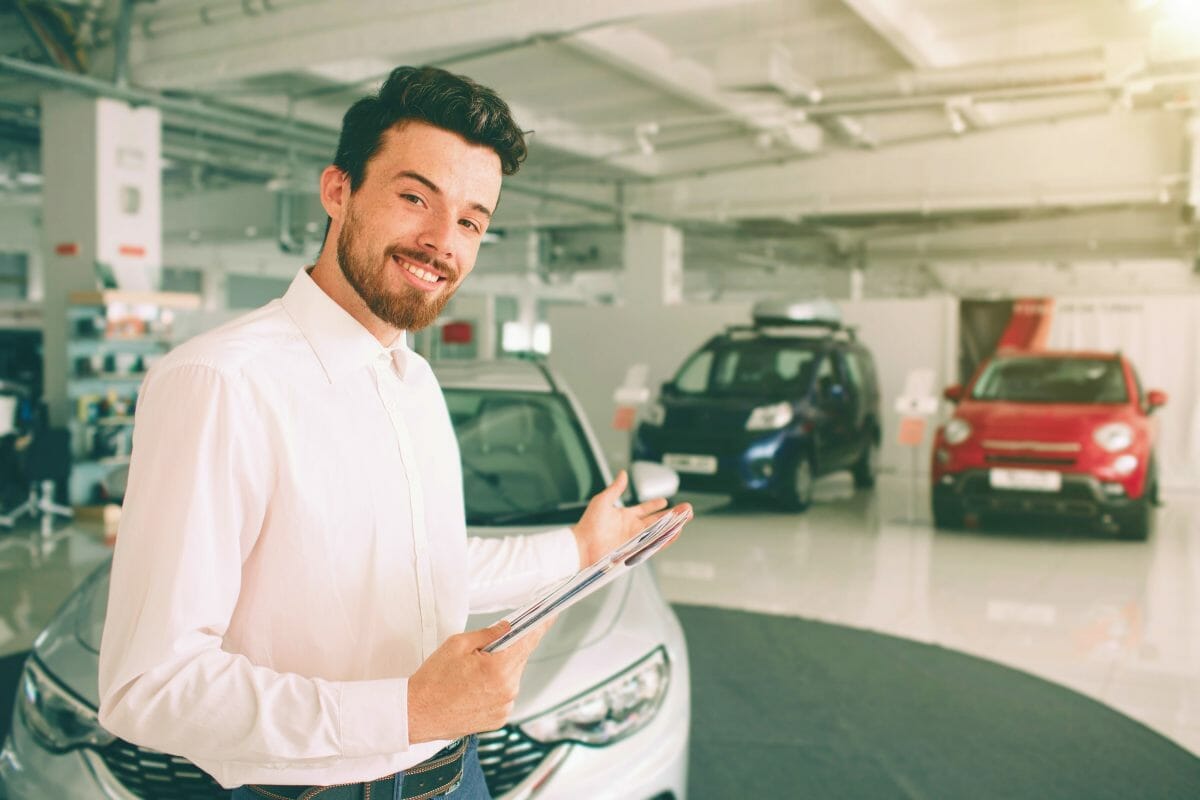 happy salesman | User Guide For Paying Vehicle Taxes | motor vehicle 